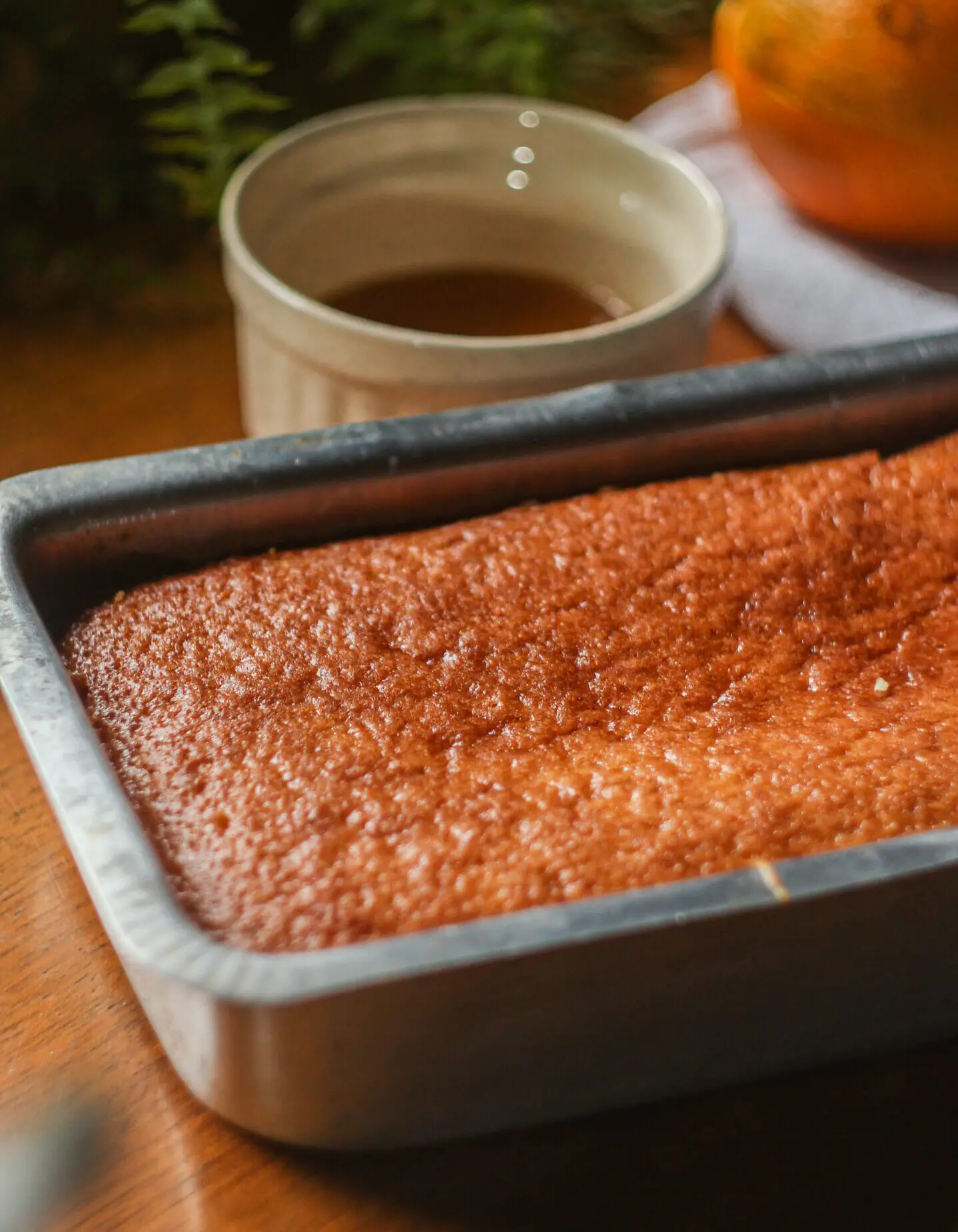 BOLO DE LARANJA SEM OVO - Receita de bolo simples para o café 